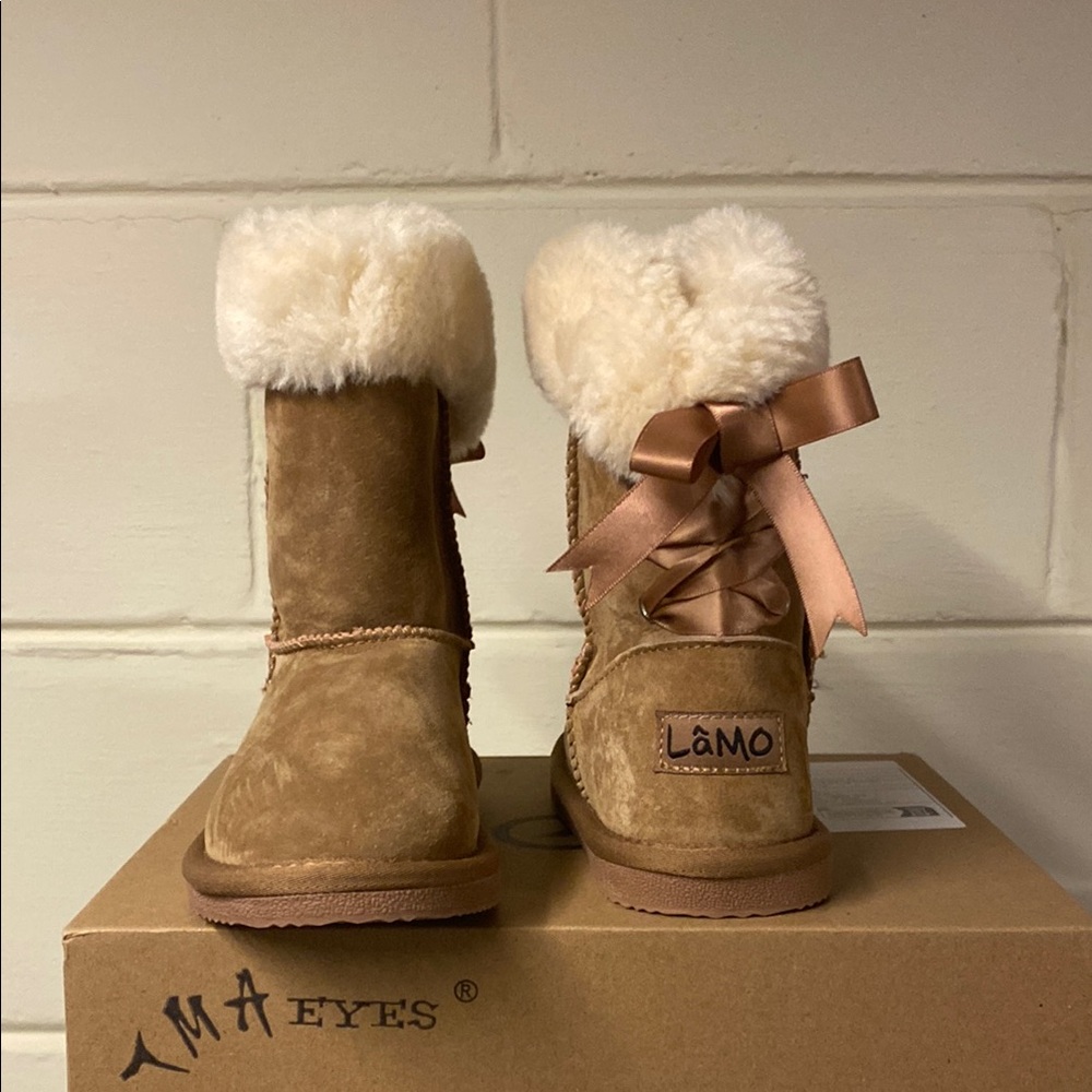 Lamo Chestnut Boots with Cream Fur and Ribbon